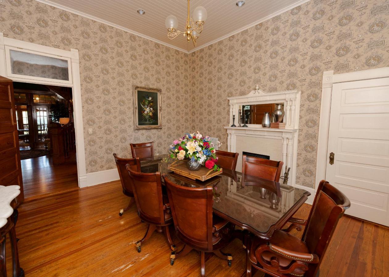 Captain Henderson House Hotel Arkadelphia Buitenkant foto