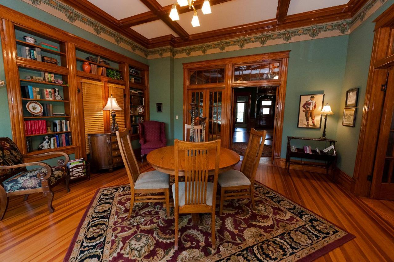 Captain Henderson House Hotel Arkadelphia Buitenkant foto