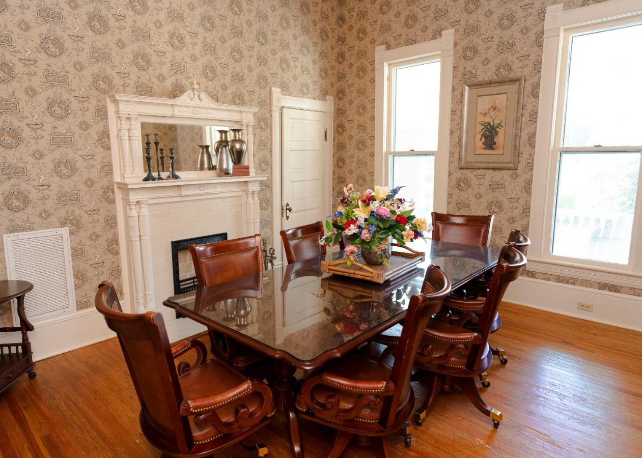 Captain Henderson House Hotel Arkadelphia Buitenkant foto