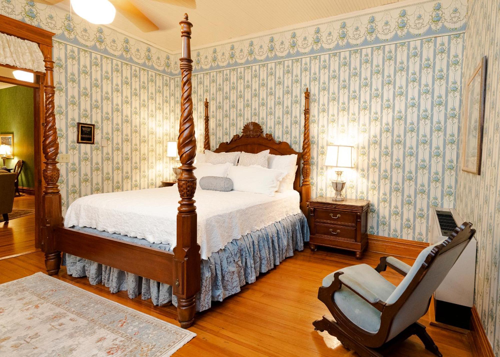 Captain Henderson House Hotel Arkadelphia Kamer foto