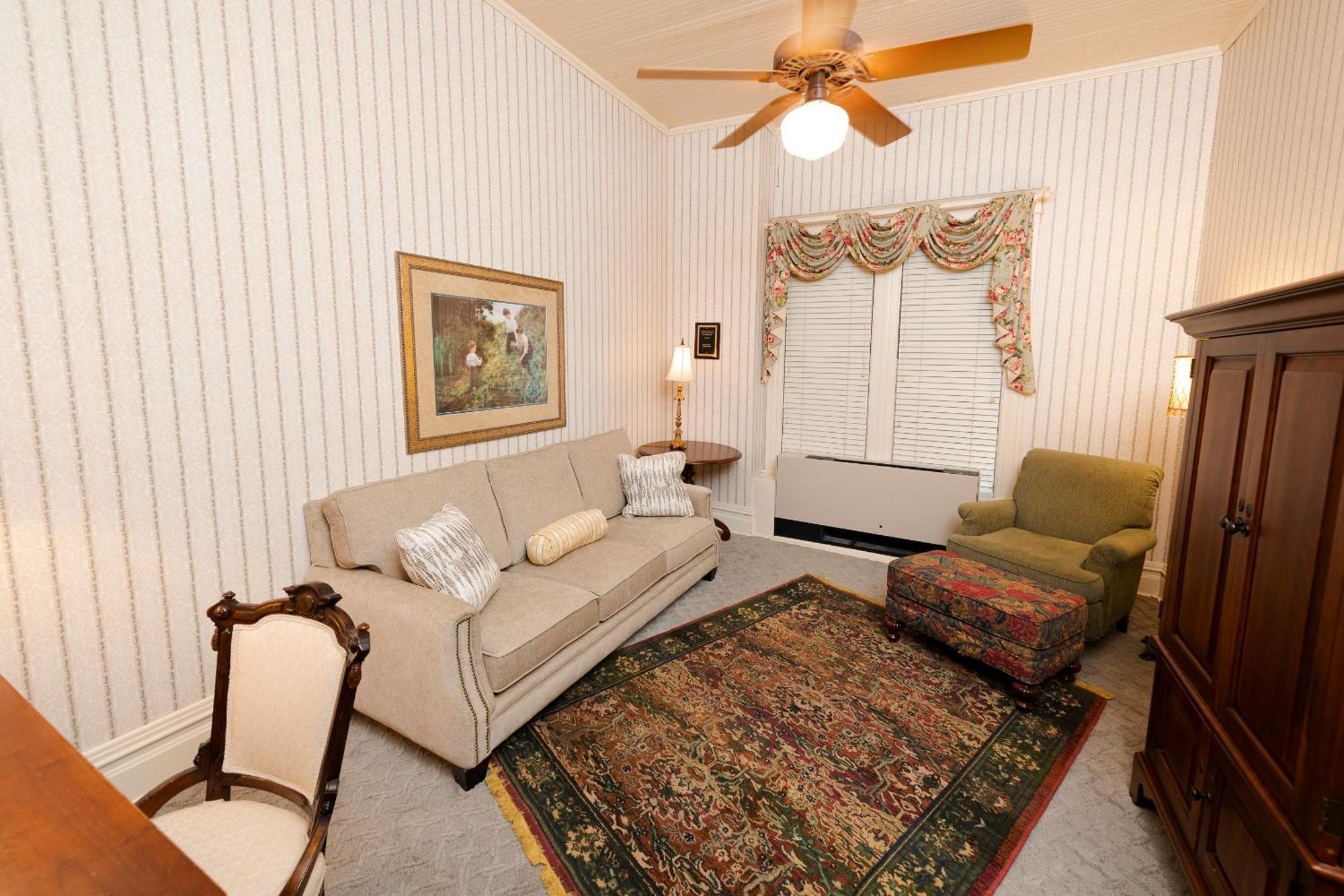 Captain Henderson House Hotel Arkadelphia Kamer foto